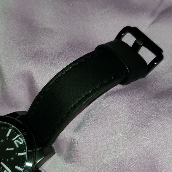 Victory Instruments V-Nomad Chronograph Black/White Leather Men's Casual Watch - Picture 5 of 11